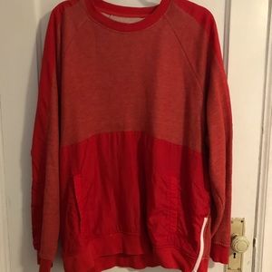 Original Use crewneck pull over